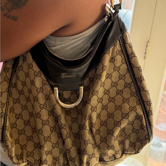 Gucci Handbags - Gucci Tan and Black Shoulder Bag